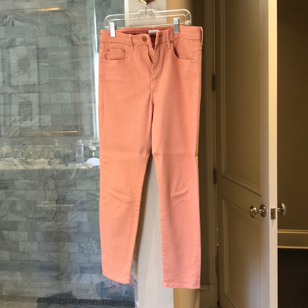 MOTHER Women's Cropped Jeans in Peach